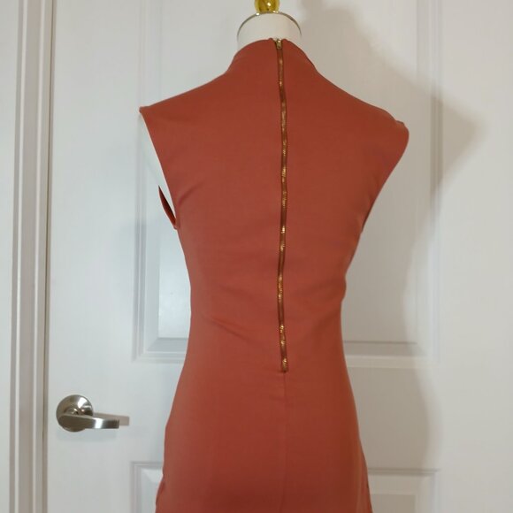 Akira Chicago Red Label Bodycon Dress Women’s Size M Rust Orange Midi Cocktail - Picture 4 of 6